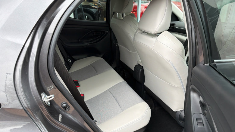 Toyota Yaris 1.5 Hybrid Excel 5dr CVT Hybrid Hatchback